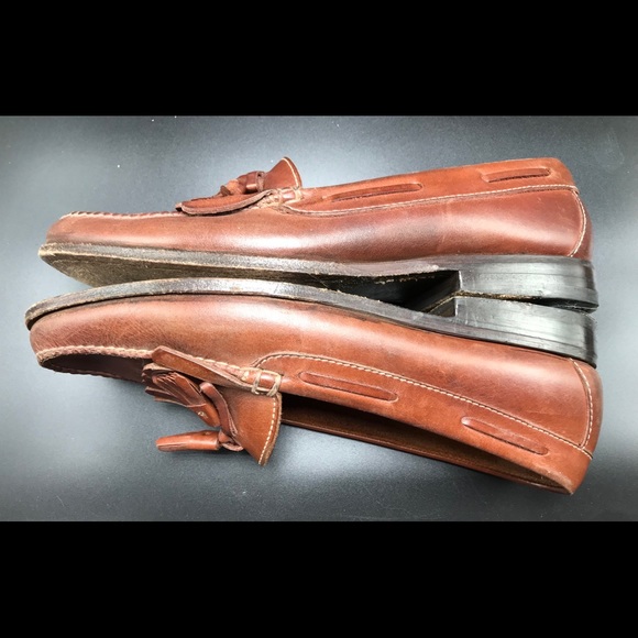 Cole Haan tassel kiltie loafers. - Picture 4 of 10